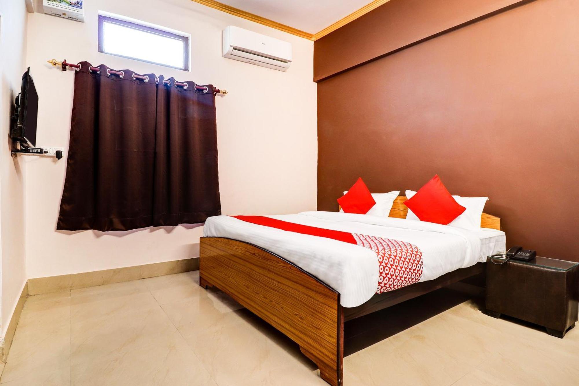 Hotel O Star City Hotel Ayodhya Ngoại thất bức ảnh